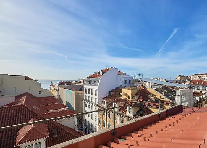 360º Rooftop And River View